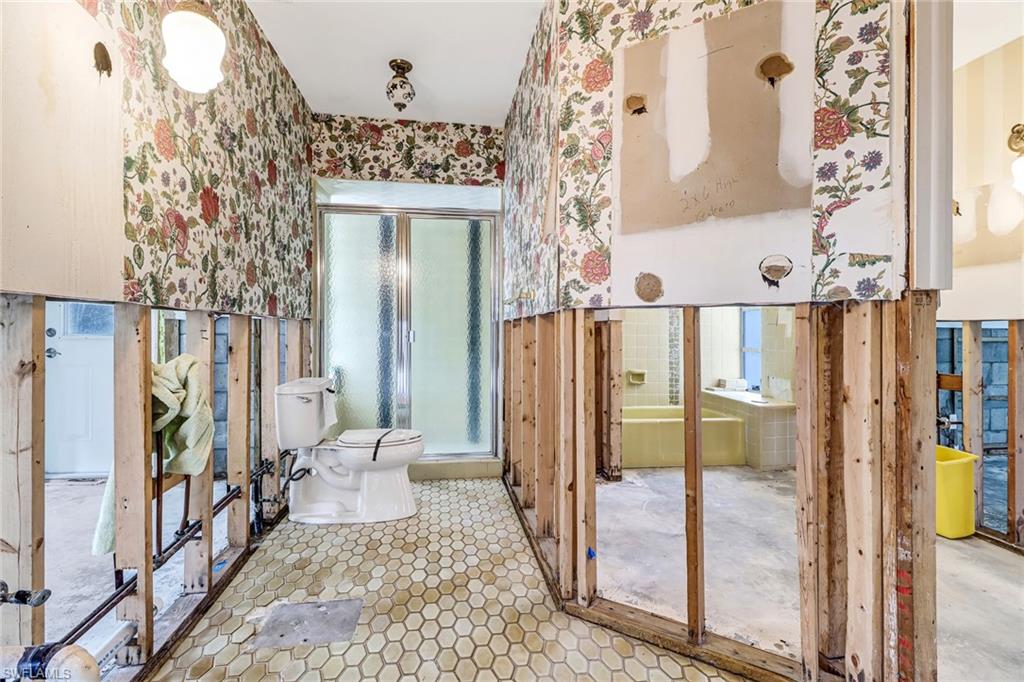 PARK SHORE - Residential