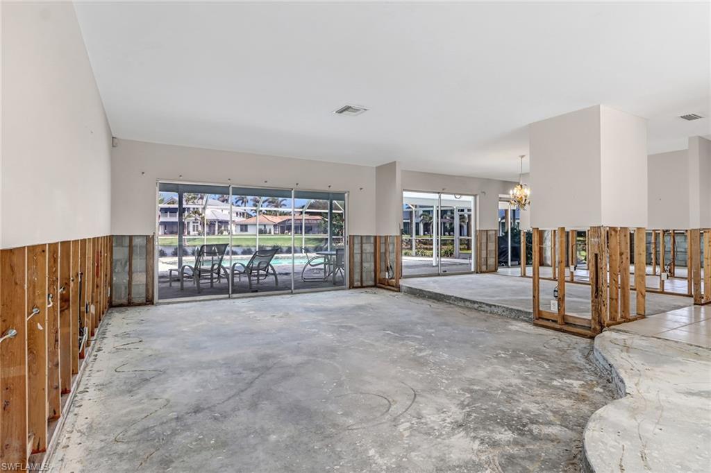 PARK SHORE - Residential