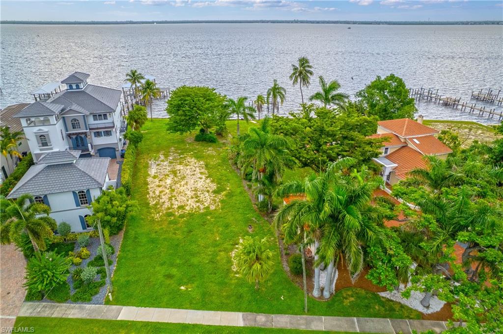 VALENCIA TERRACE - Land