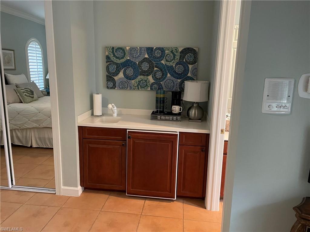 COTTAGES AT PELICAN LANDING - Residential Lease