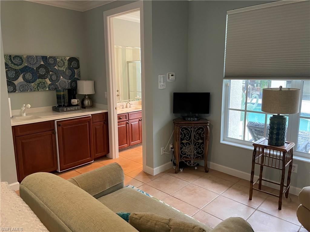 COTTAGES AT PELICAN LANDING - Residential Lease