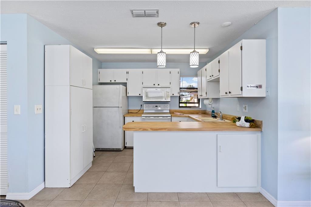 CARLETON PLACE CONDO - Residential