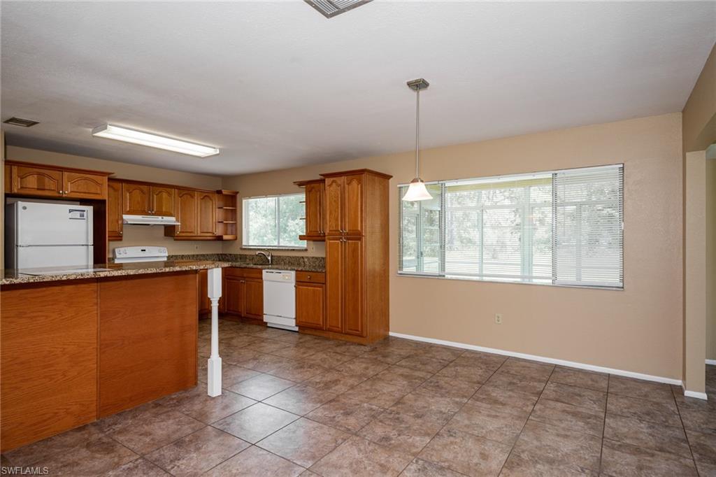 NORTH PORT - Residential Lease