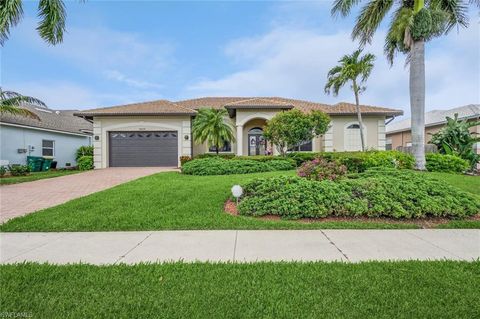 A home in MARCO ISLAND