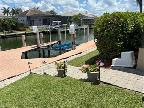 A home in MARCO ISLAND