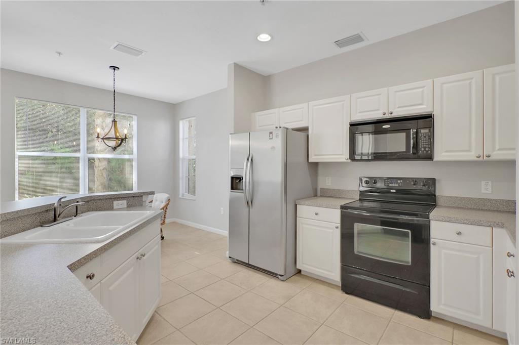 QUINCY SQUARE - Residential Lease