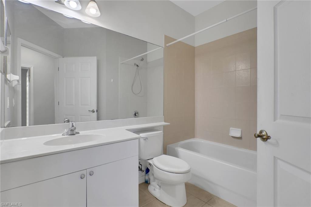 QUINCY SQUARE - Residential Lease