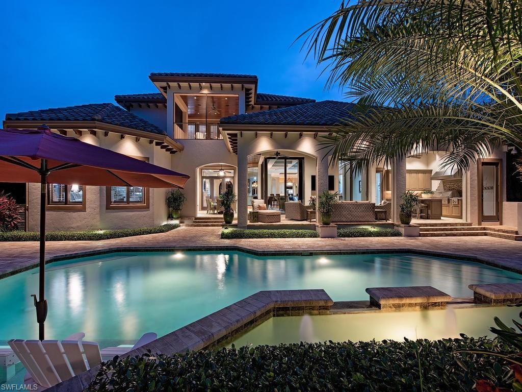 MOORINGS - Residential