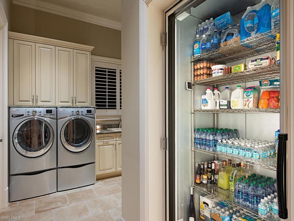 MOORINGS - Residential