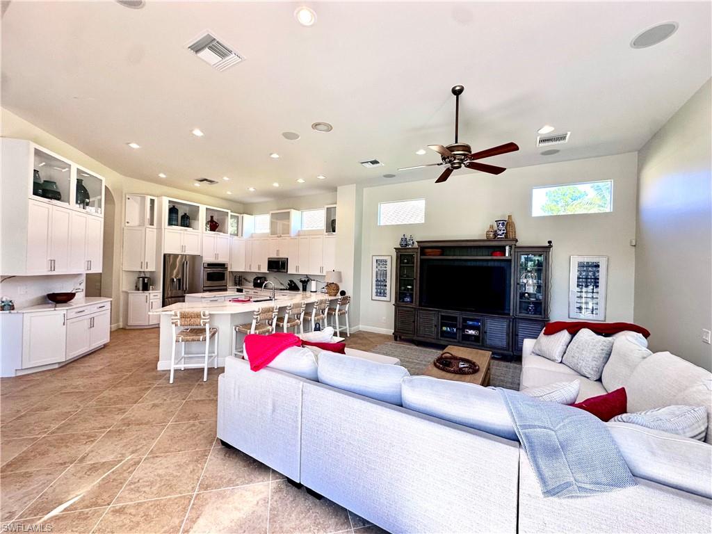 AREZZO - Residential Lease