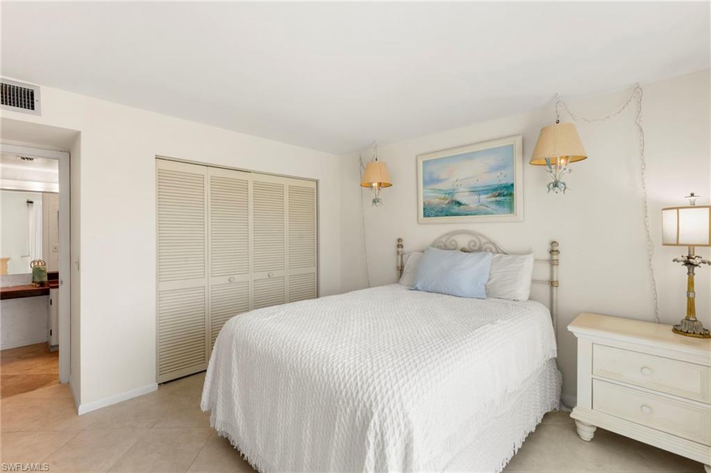 MARISOL PLAZA - Residential