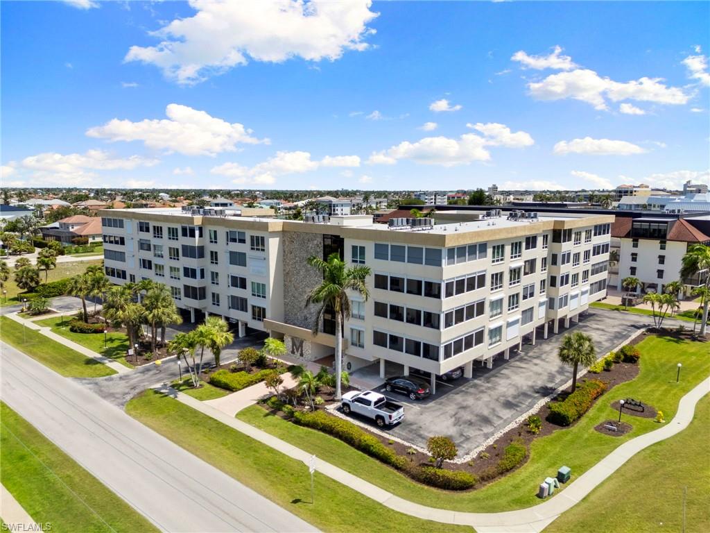 MARISOL PLAZA - Residential