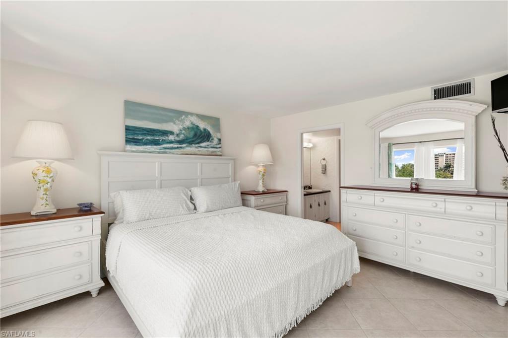 MARISOL PLAZA - Residential