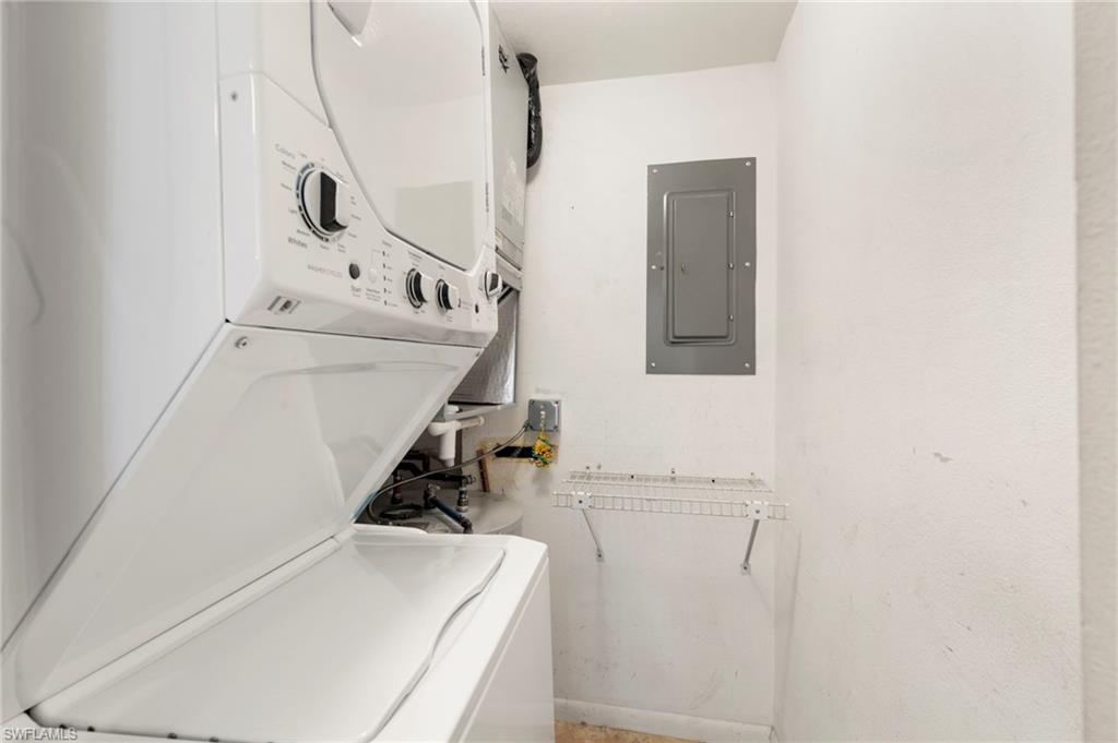 MARISOL PLAZA - Residential