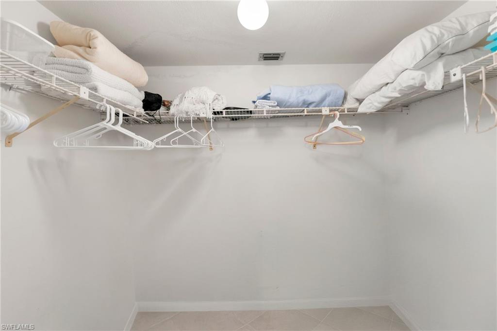 MARISOL PLAZA - Residential