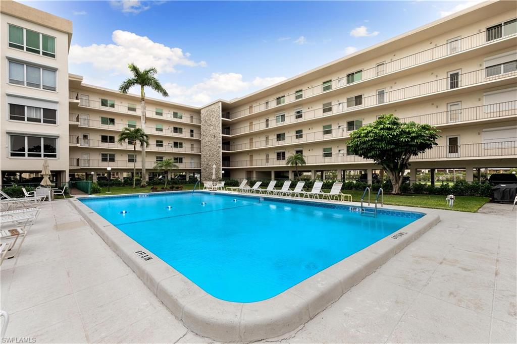 MARISOL PLAZA - Residential