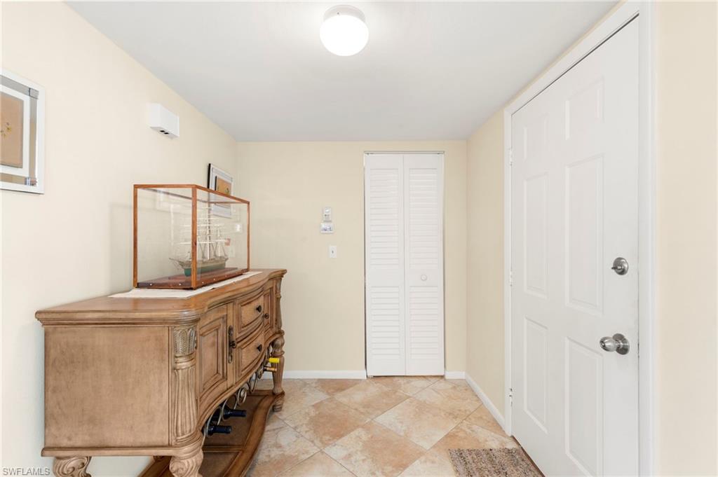 MARISOL PLAZA - Residential