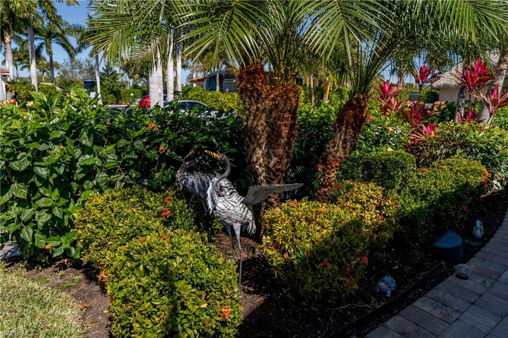 NAPLES MOTORCOACH RESORT - Land