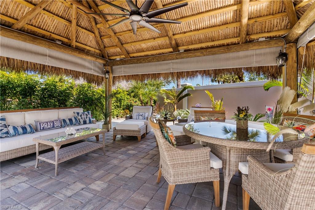 NAPLES MOTORCOACH RESORT - Land