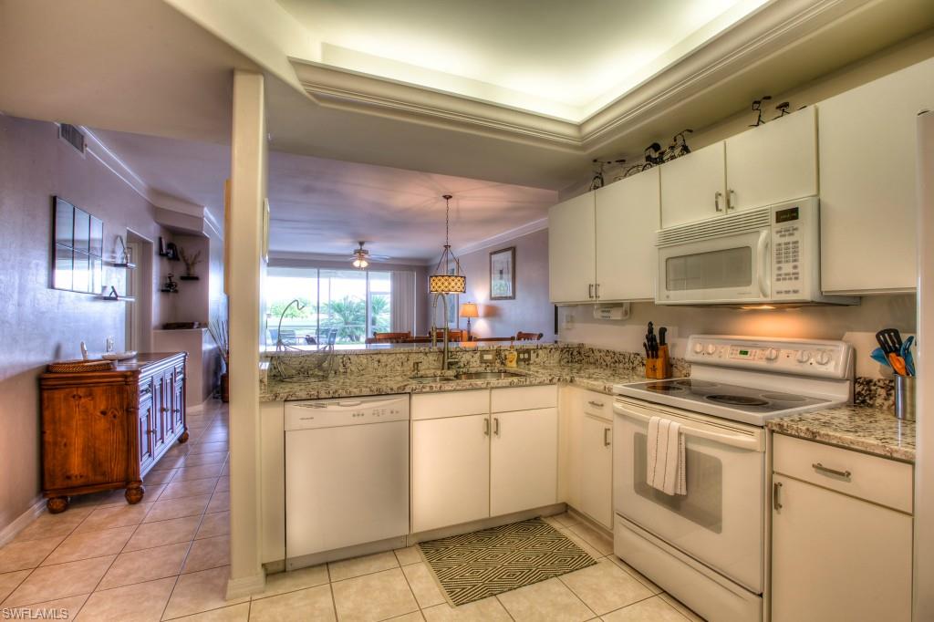 HIDDEN LAKES - Residential