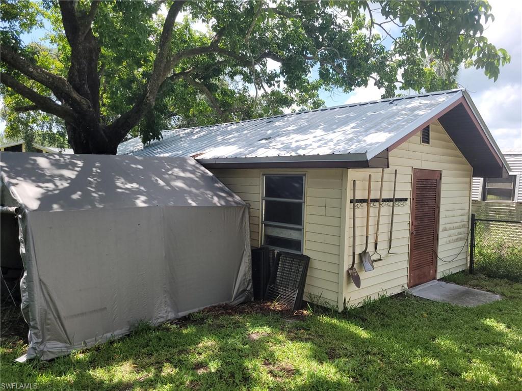 MOORE HAVEN - Residential