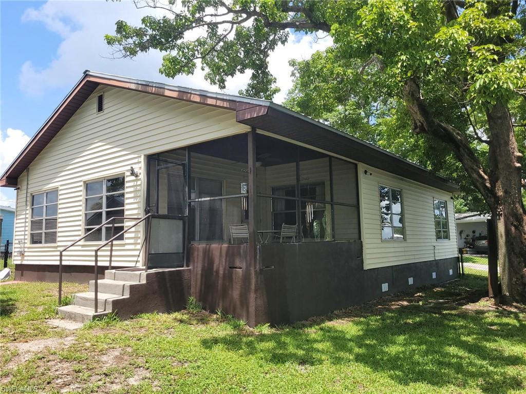 MOORE HAVEN - Residential