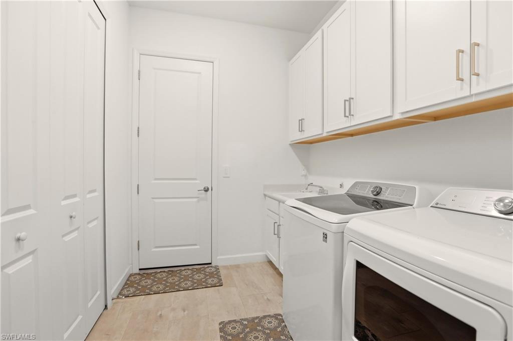 REMINGTON OAKS - Residential