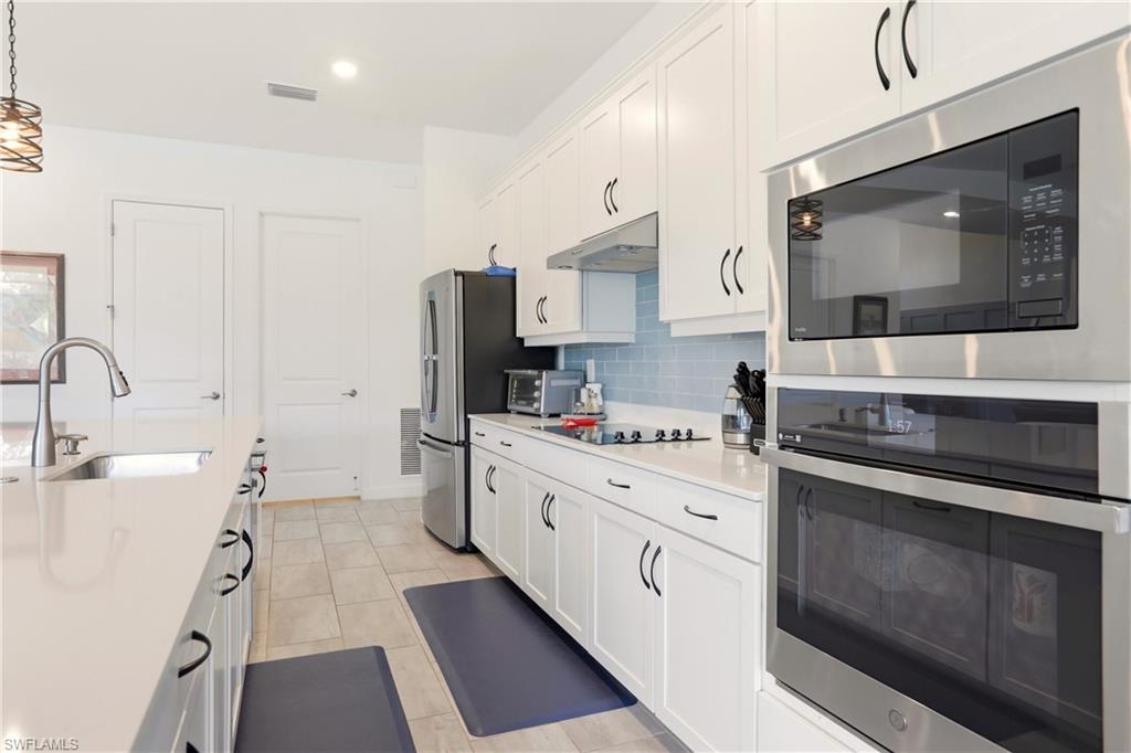 REMINGTON OAKS - Residential