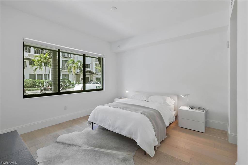 QUATTRO AT NAPLES SQUARE - Residential