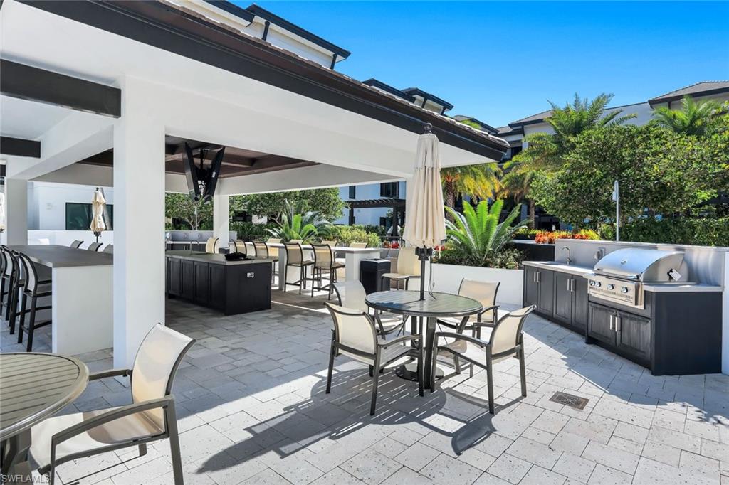 QUATTRO AT NAPLES SQUARE - Residential