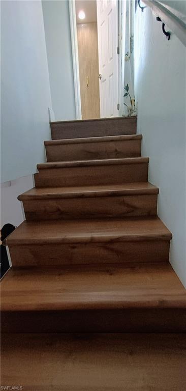 HOLEUSA ESTATES - Residential