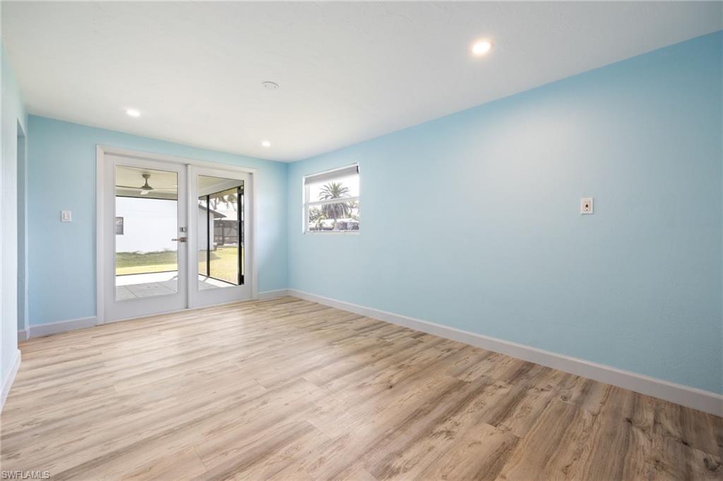 ISLAND PARK - Residential