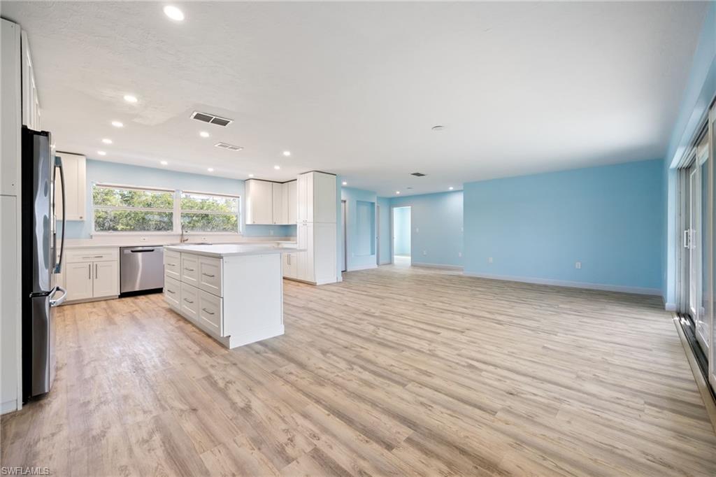 ISLAND PARK - Residential