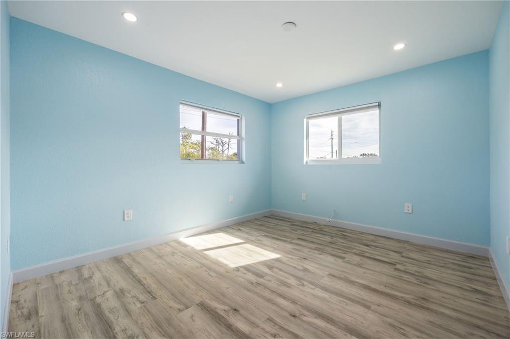 ISLAND PARK - Residential