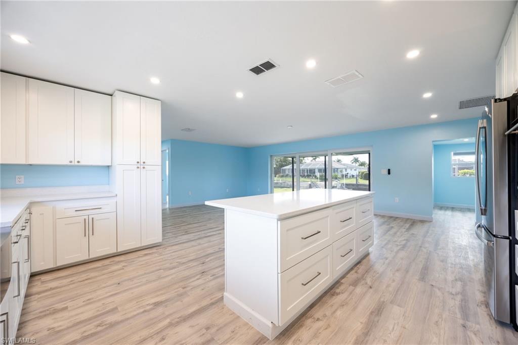 ISLAND PARK - Residential