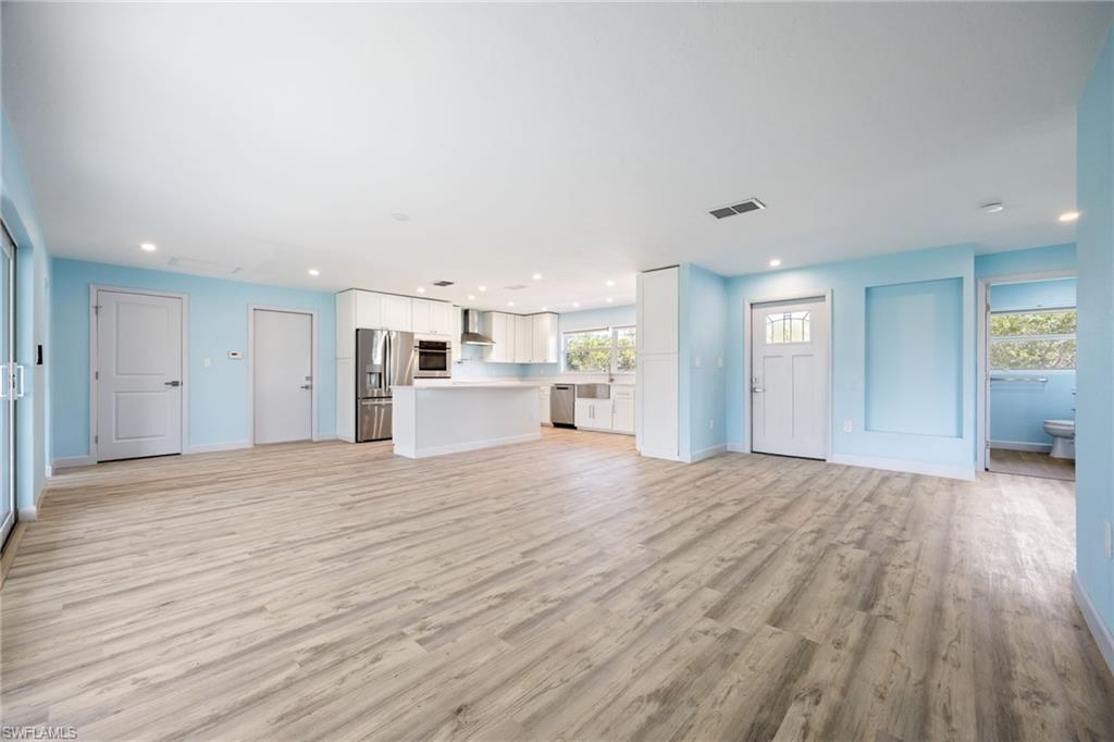 ISLAND PARK - Residential