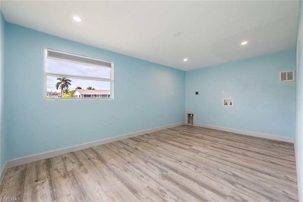 ISLAND PARK - Residential