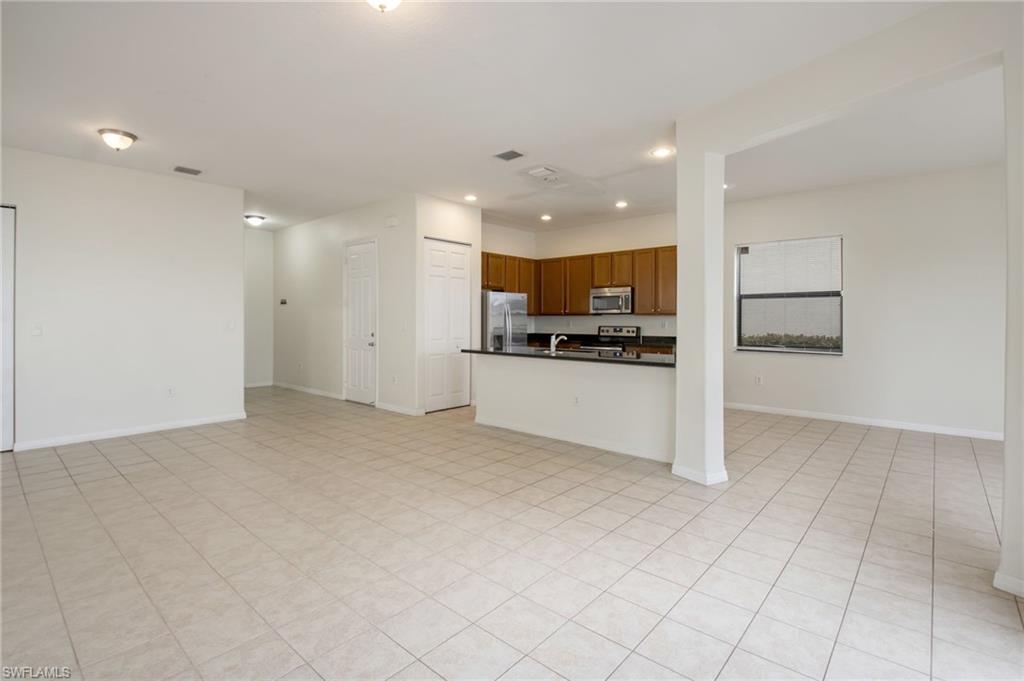 COQUINA AT MAPLE RIDGE - Residential Lease