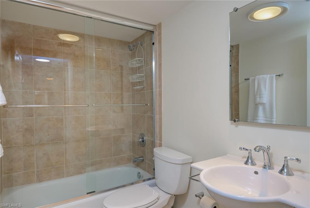 CAMELOT CLUB - Residential