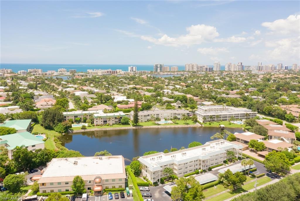 CAMELOT CLUB - Residential