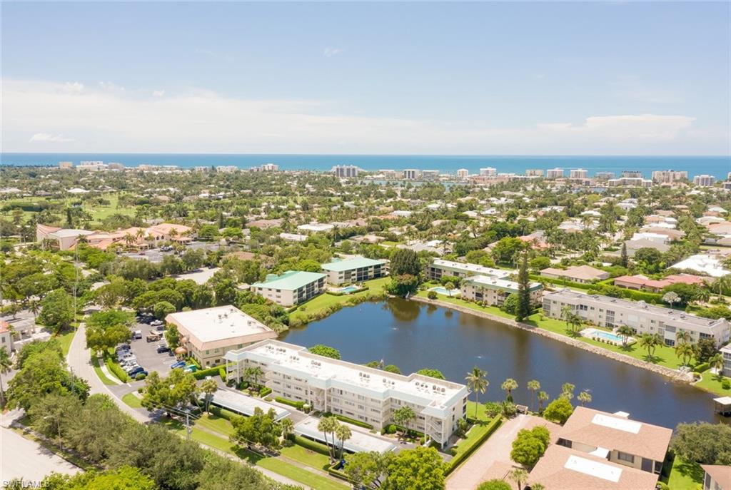 CAMELOT CLUB - Residential