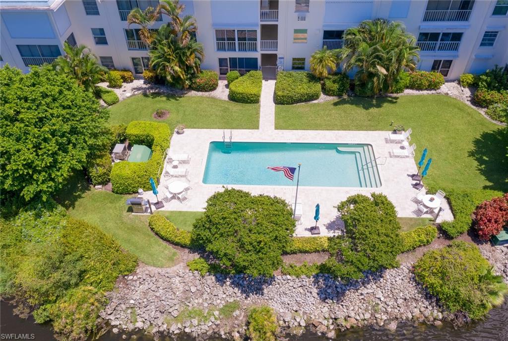 CAMELOT CLUB - Residential