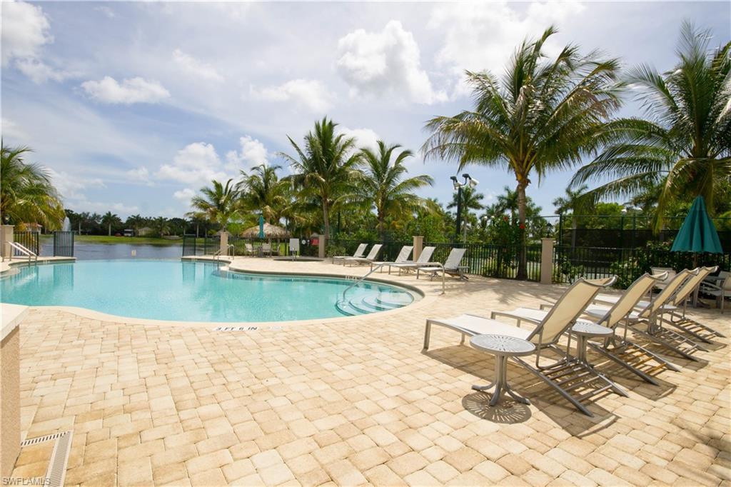 NAPLES MOTORCOACH RESORT - Land