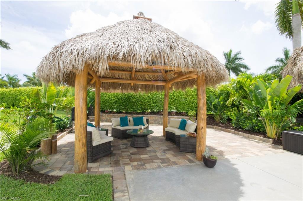 NAPLES MOTORCOACH RESORT - Land