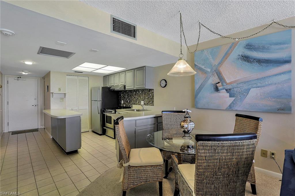 SEA WINDS OF MARCO - Residential