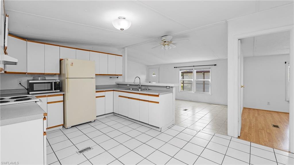 WEST WIND ESTATES - Residential Lease