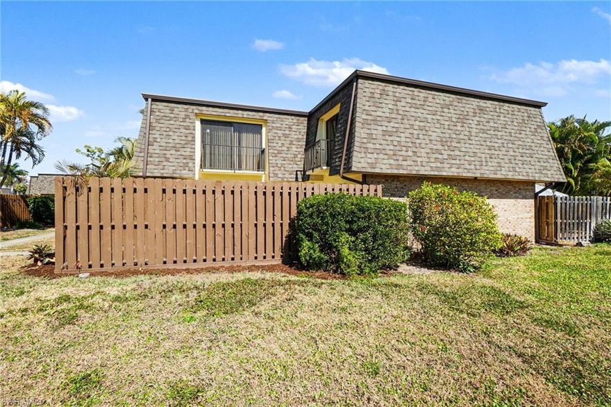 Fantastic 2 bedroom 2 bath townhouse in Parkwoods just steps to the community pool!!  This property boasting over 1200sf of living area has a large kitchen spacious living area, generous sized bedrooms, loads of outdoor living area in the fenced courtyard, low HOA fees, great Fort Myers location close to restaurants schools and shopping.