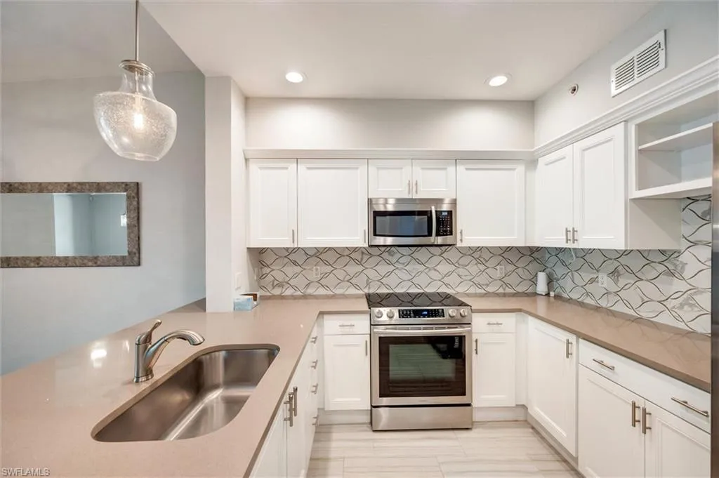 Estero, Florida 33928, United States, 2 Bedrooms Bedrooms, ,2 BathroomsBathrooms,Residential,Active,107784