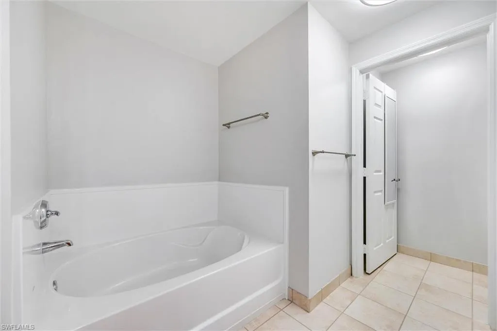 Estero, Florida 33928, United States, 2 Bedrooms Bedrooms, ,2 BathroomsBathrooms,Residential,Active,107784