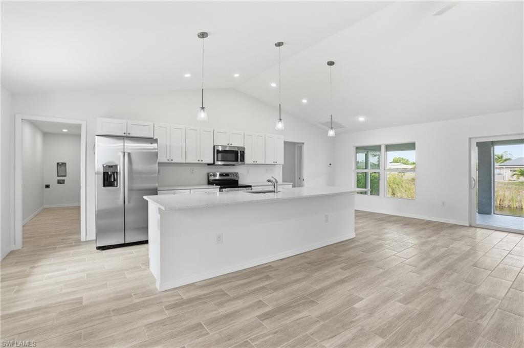 CAPE CORAL - Residential